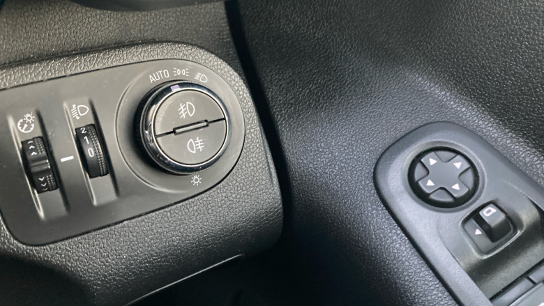 Vauxhall Combo Life 1.5 Turbo D Energy XL 5dr Diesel Estate